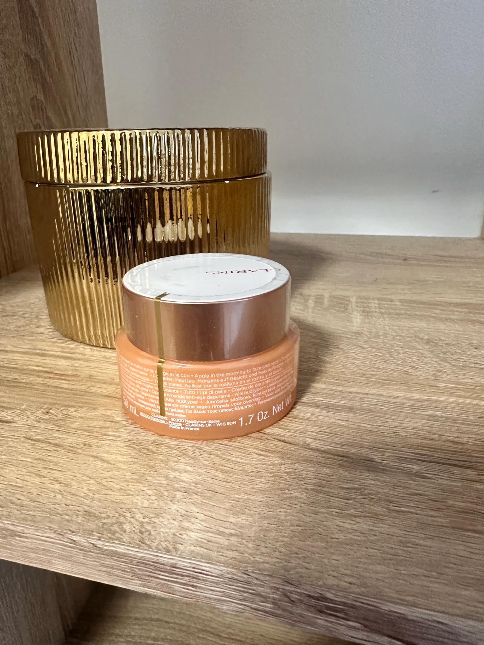 Clarins – photo 3